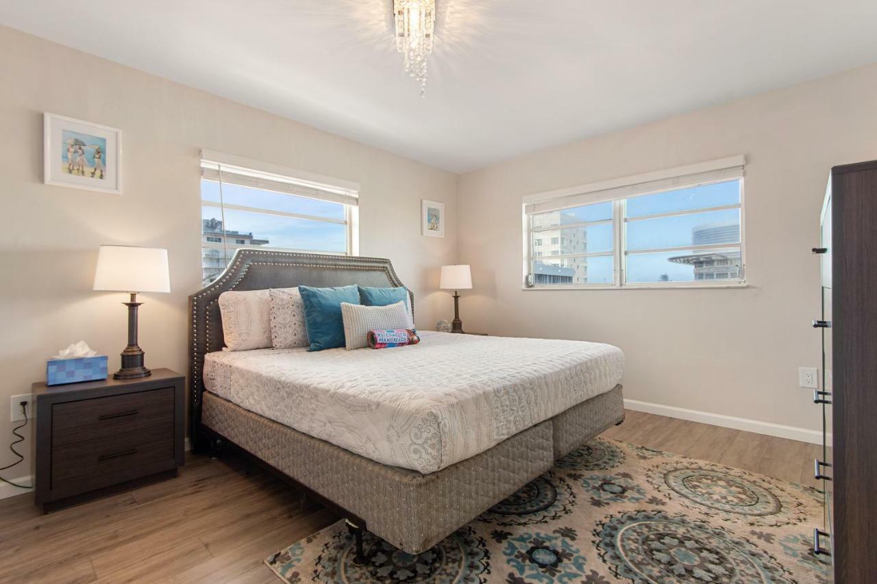 2 Bedroom 2 Bath With Patio On 11Th Collins Ave Miami Beach Exterior foto